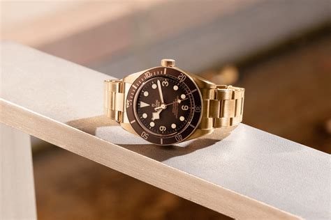 tudor vlack bat 58 è|tudor black bay 58 bronze.